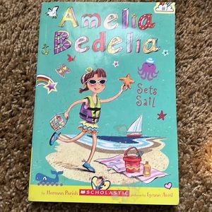 Amelia Bedelia by-Herman Parish